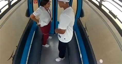 pareja aerovia|Pareja en teleférico Guayaquil: Medidas tomadas tras filtración de ...